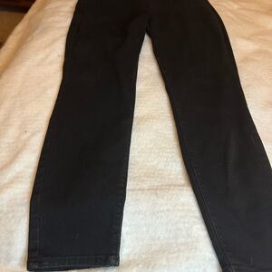 Black Levi Strauss Signature pull on jeans.